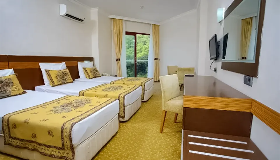 هتل پر لا مر ریزورت اند اسپا